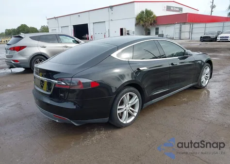 2014 Tesla Model S P85 из США, поврежденный, VIN 5YJSA1H12EFP32793